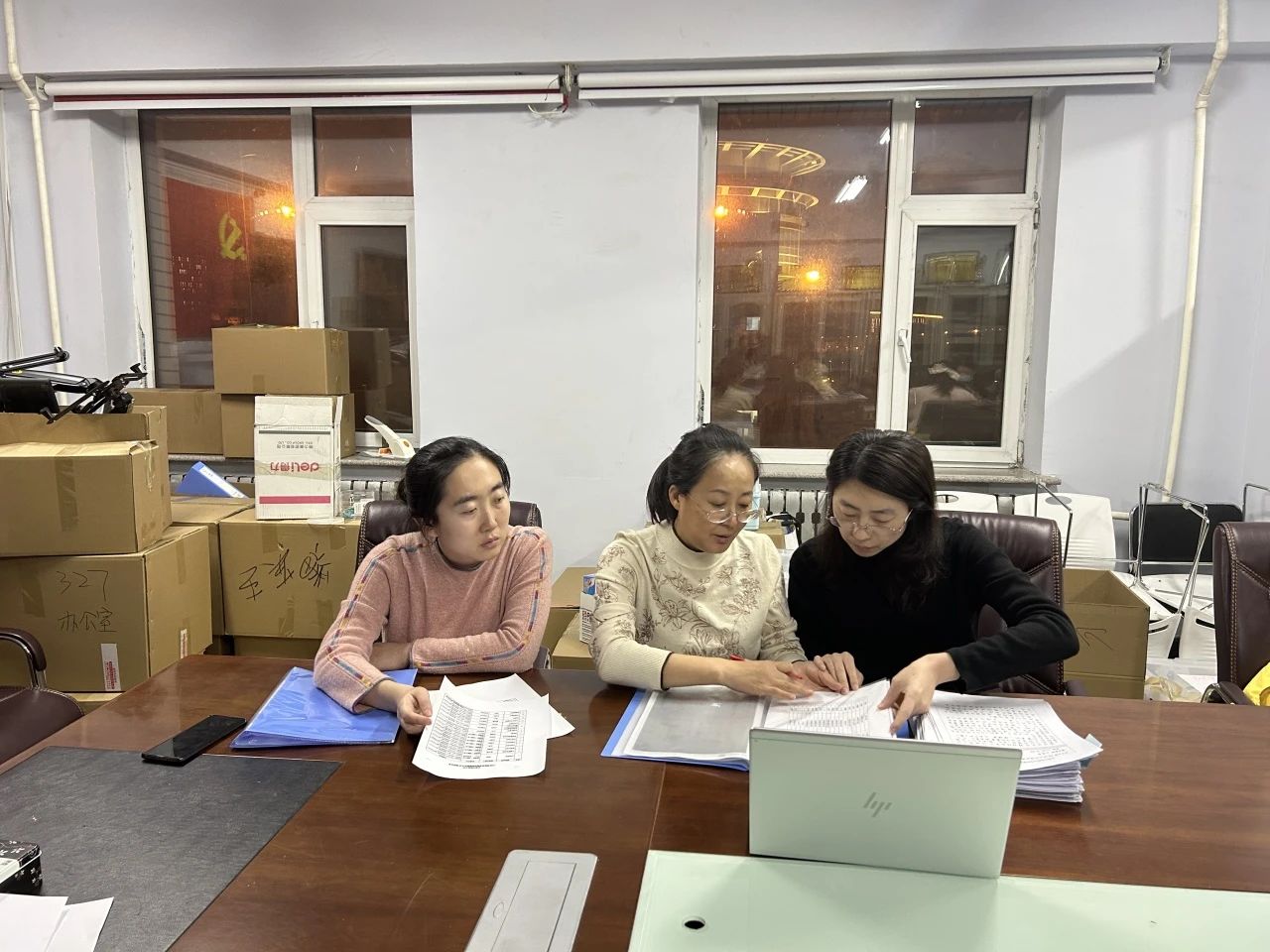 一流专业建设-教学质量保障||4858美高梅登录中心开展专业认证教研室材料检查